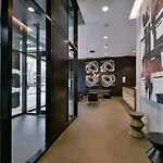 Luxury Skyline Condo In Downtown Free 24/7 Parking