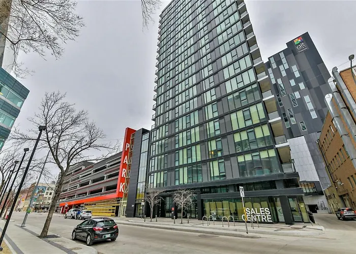 Cozy Skyline Condo In Downtown, Across Canada Life Centre