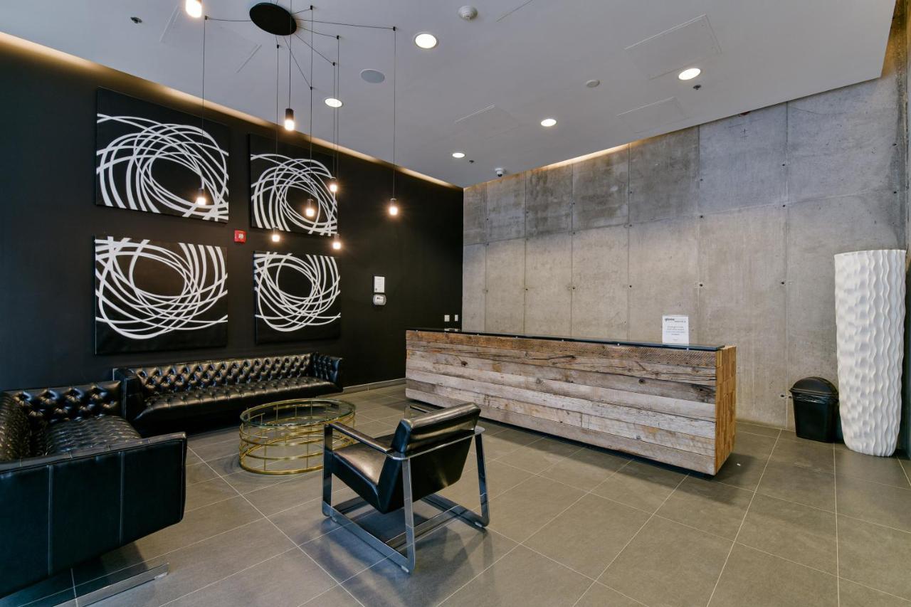 Apartment Luxury Skyline In Downtown Free 24/7 Parking *