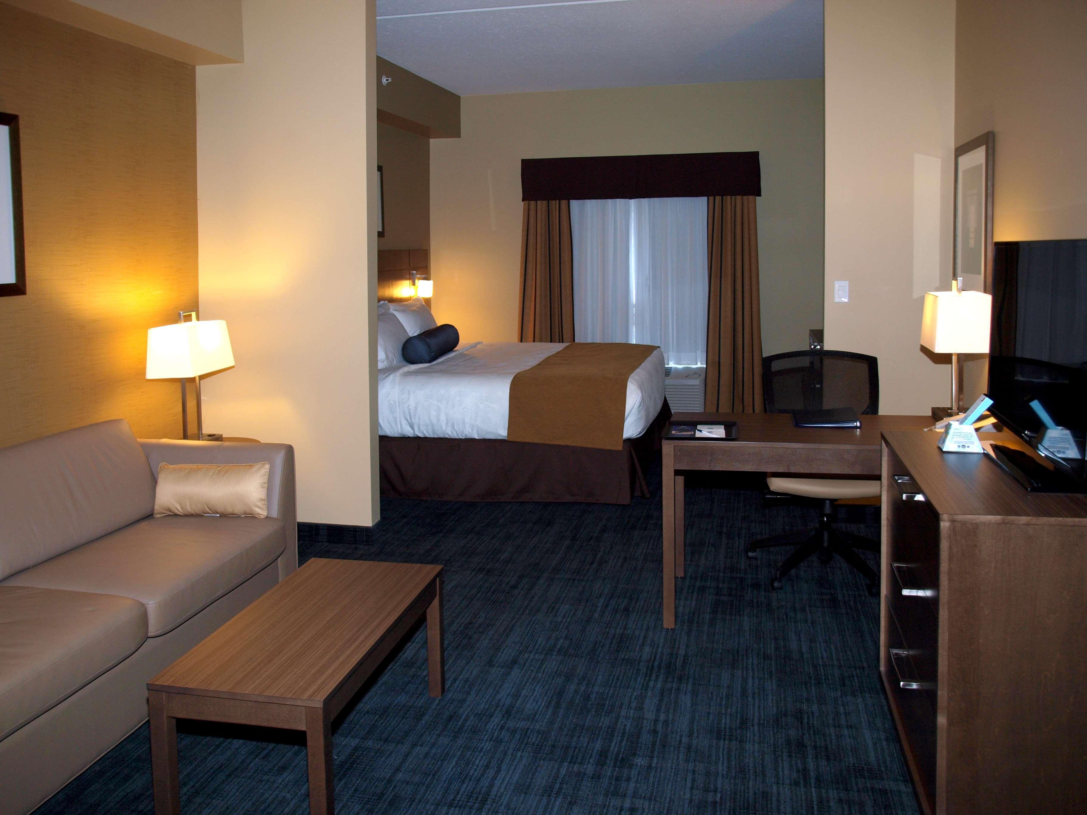 Hotel Western Winnipeg West