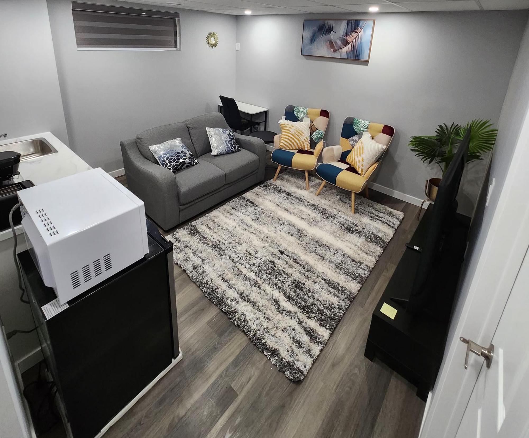 Entire Basement With Private Entrance Winnipeg