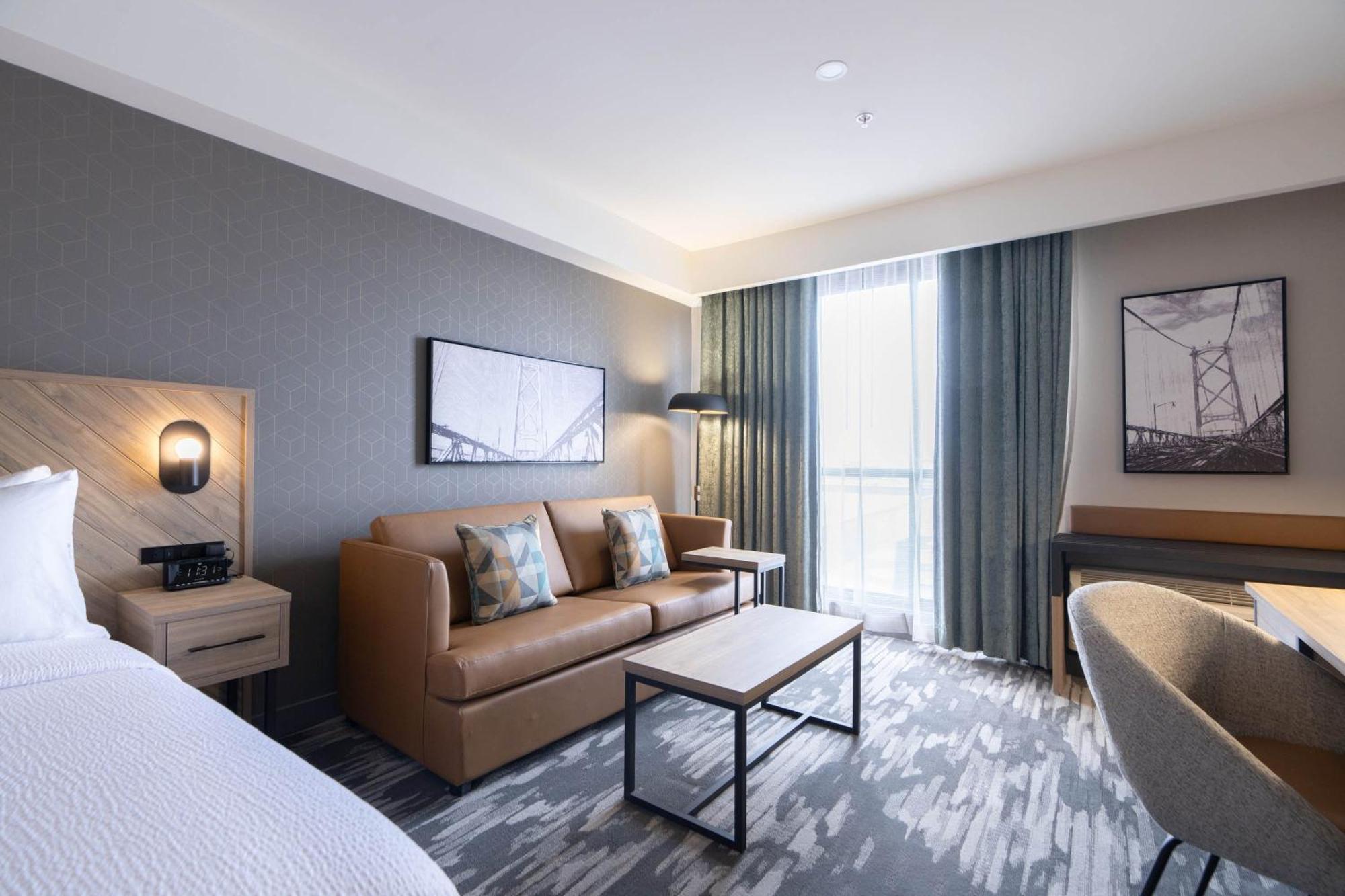 Sandman Signature Airport & Hotel Winnipeg