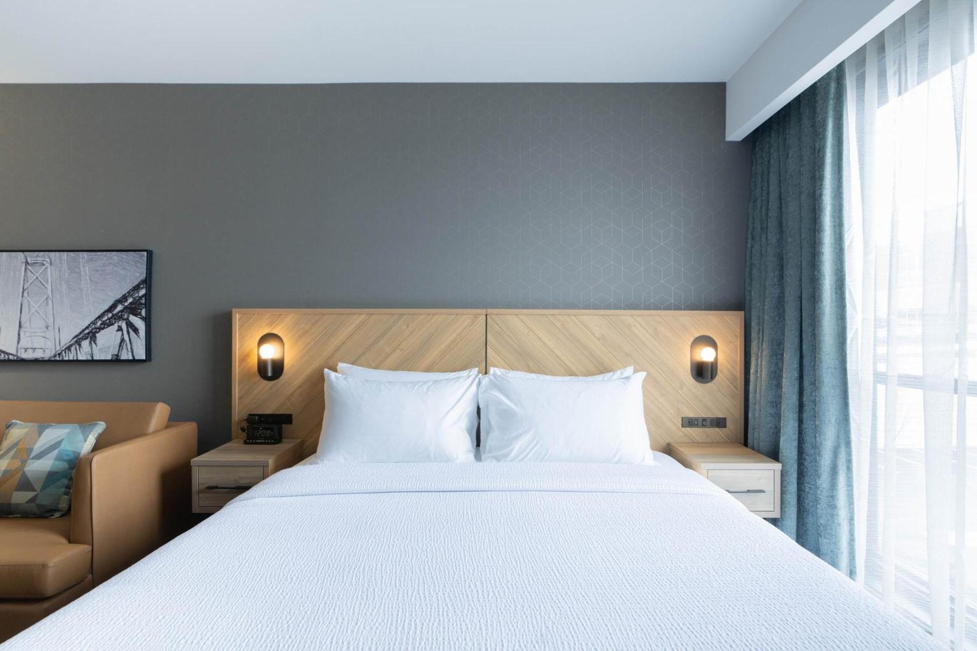 Sandman Signature Airport & 4* Winnipeg
