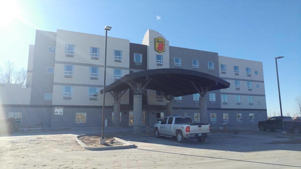 Hotel Super 8 By Wyndham East Mb 3*