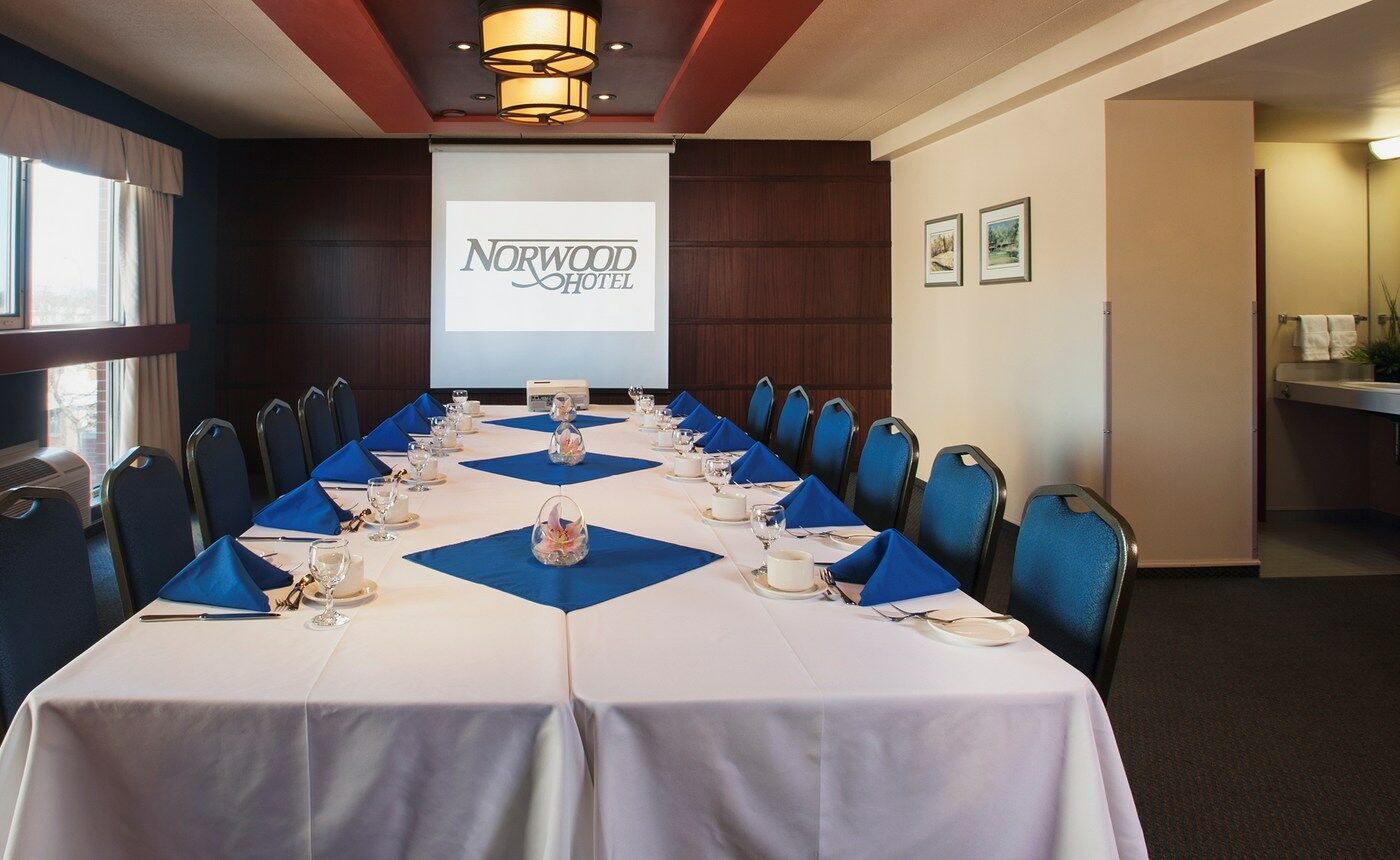 Norwood 3* Winnipeg
