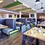 Holiday Inn Express Winnipeg Airport Polo Park