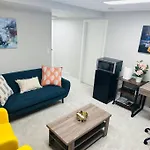 1 Bedroom Modern Basement Suite With Private Entrance