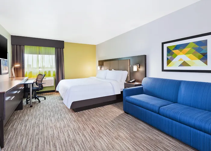 Holiday Inn Express Winnipeg Airport Polo Park