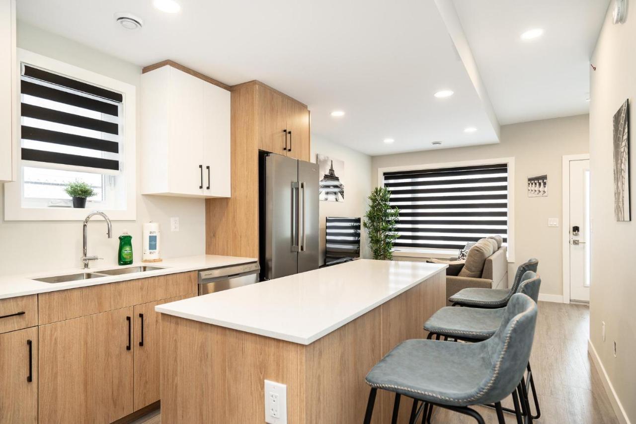 372 Enfield Crescent, 2 Winnipeg