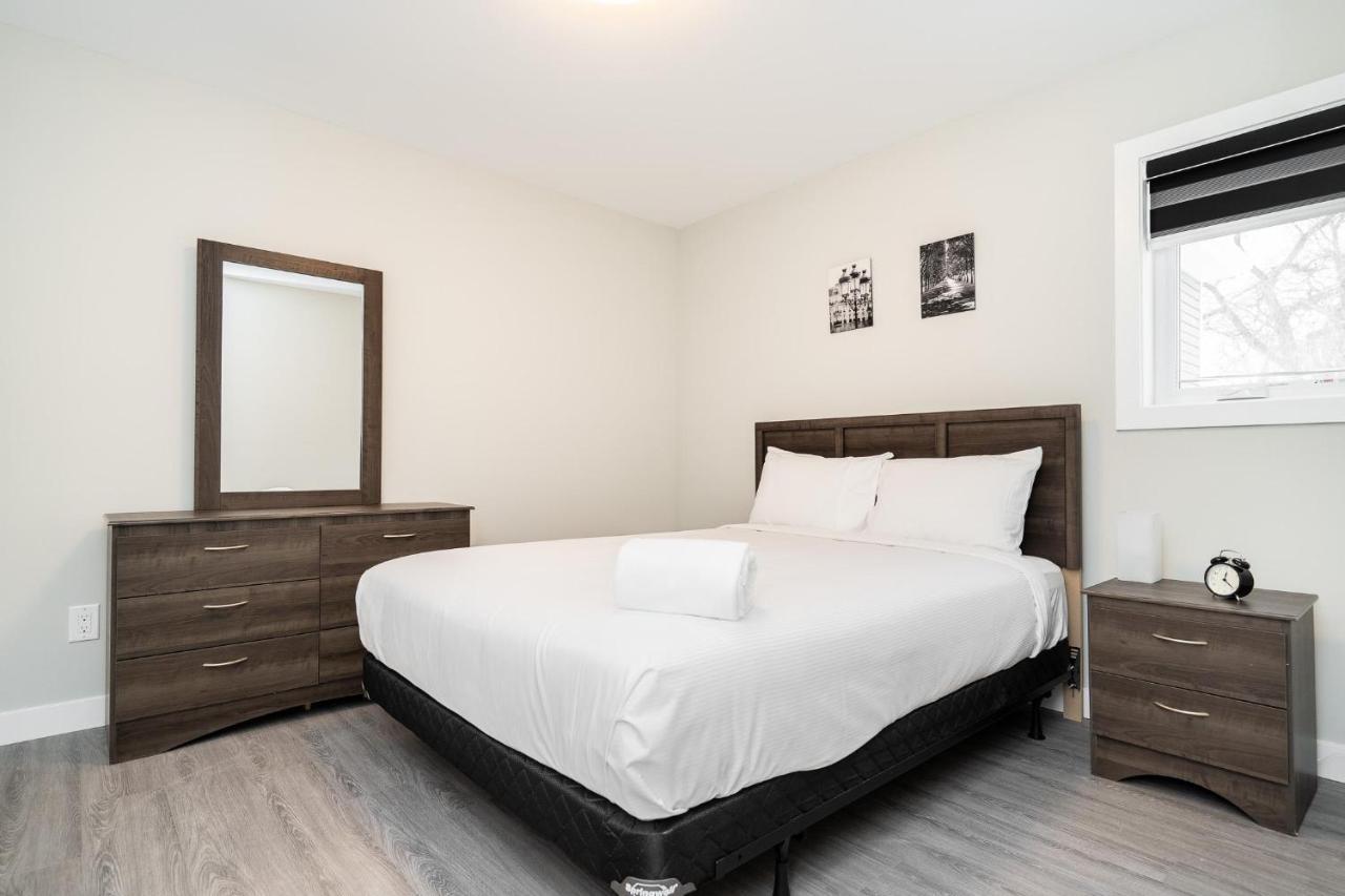 Holiday home 372 Enfield Crescent, 2 Winnipeg
