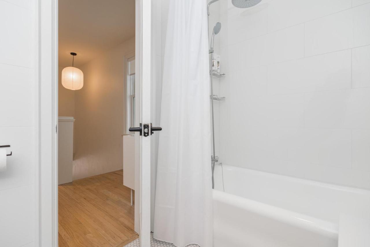 890 Grosvenor Avenue Holiday home *
