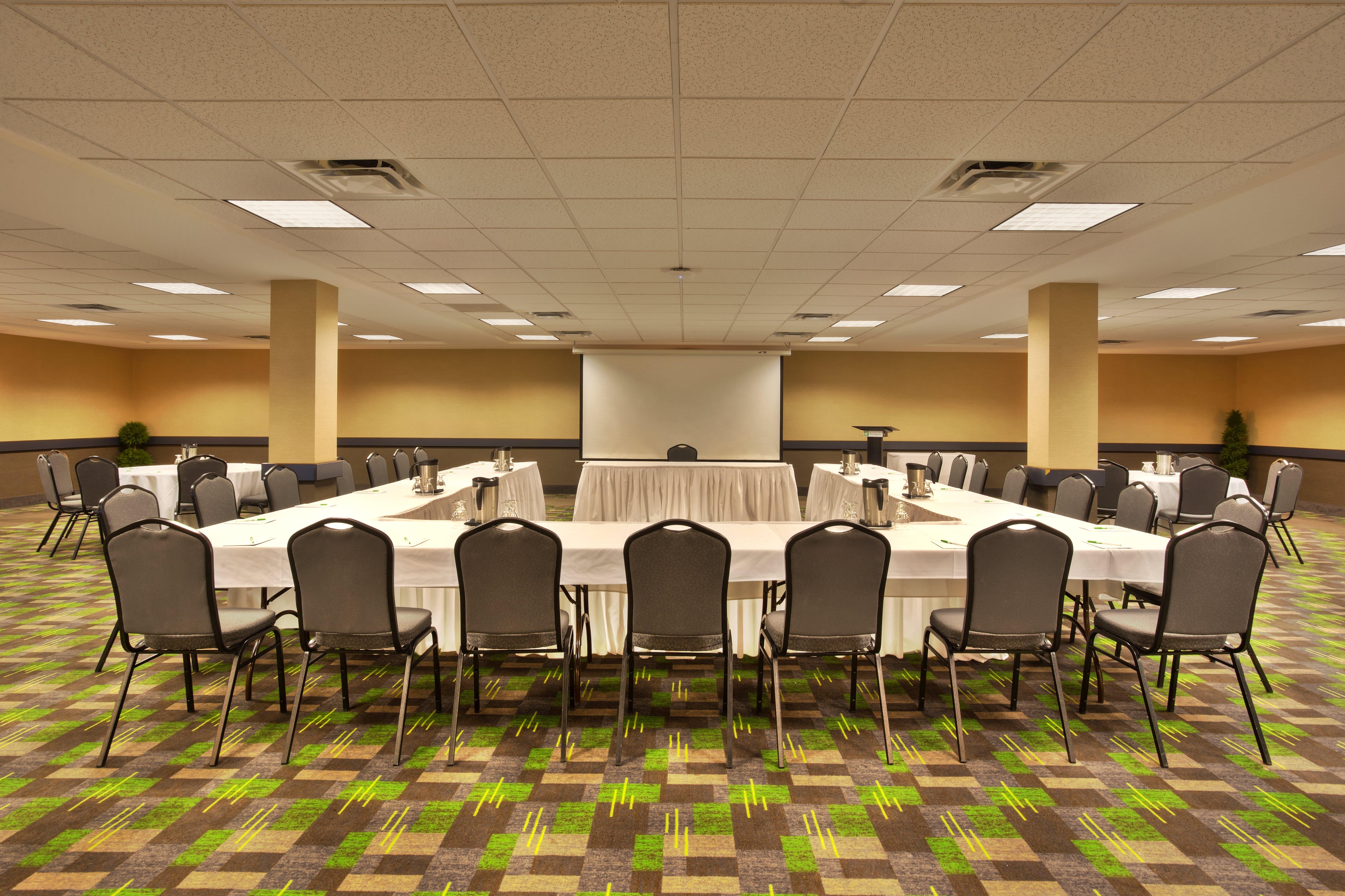 Express Airport - Polo Park By Ihg Hotel Winnipeg
