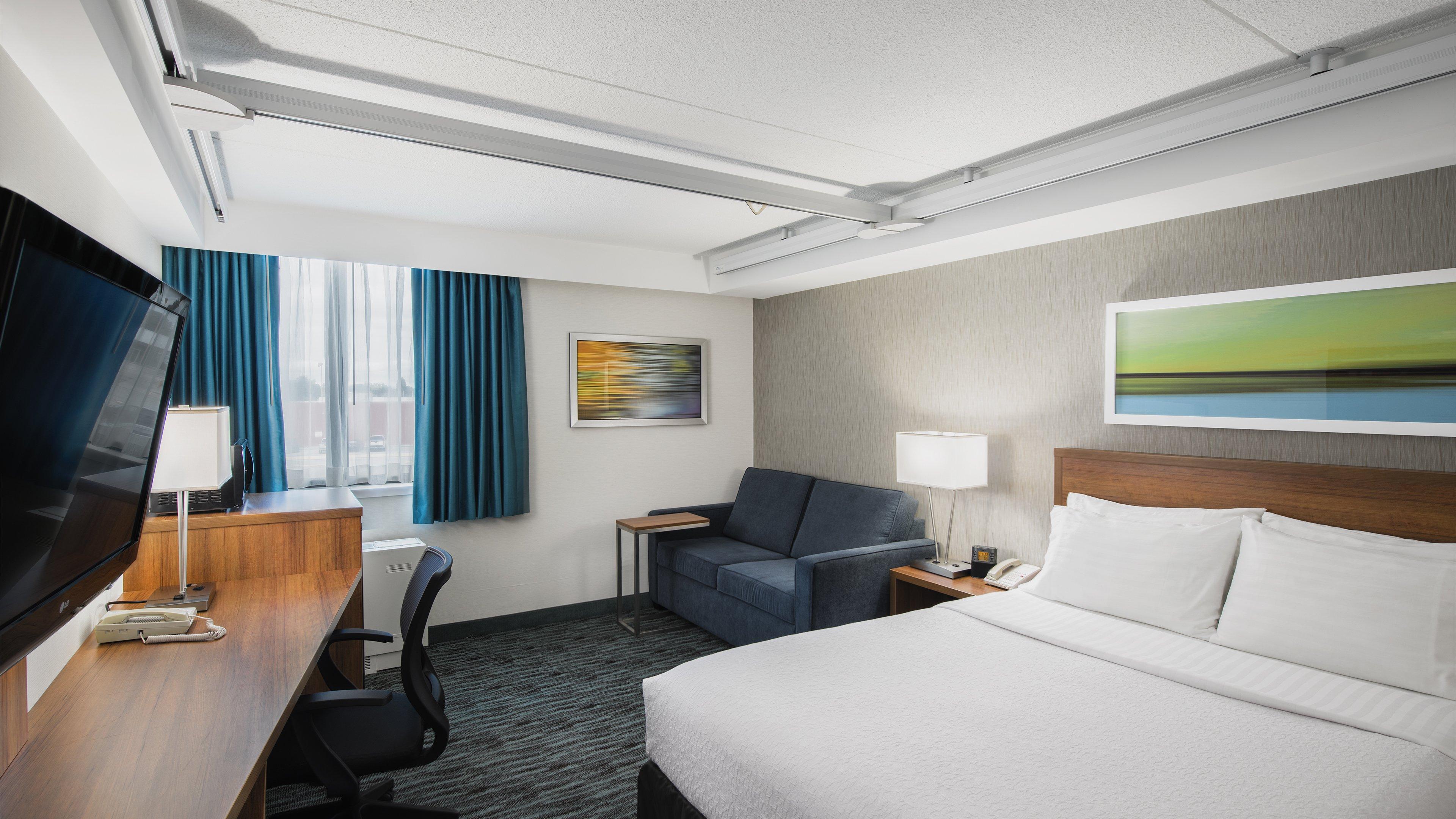 Hotel - Airport West By Ihg 3*