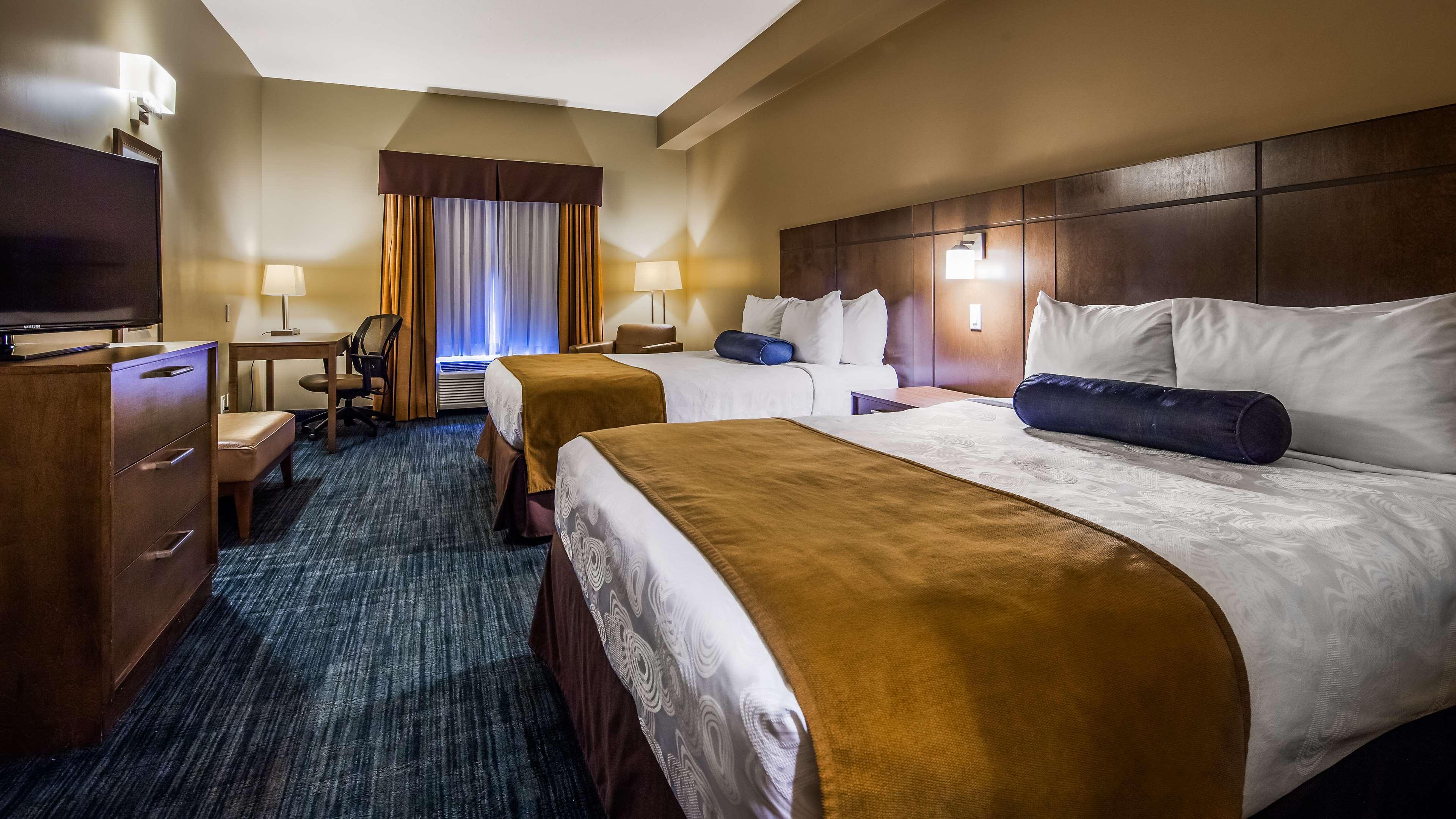 Hotel Western Winnipeg West 3*