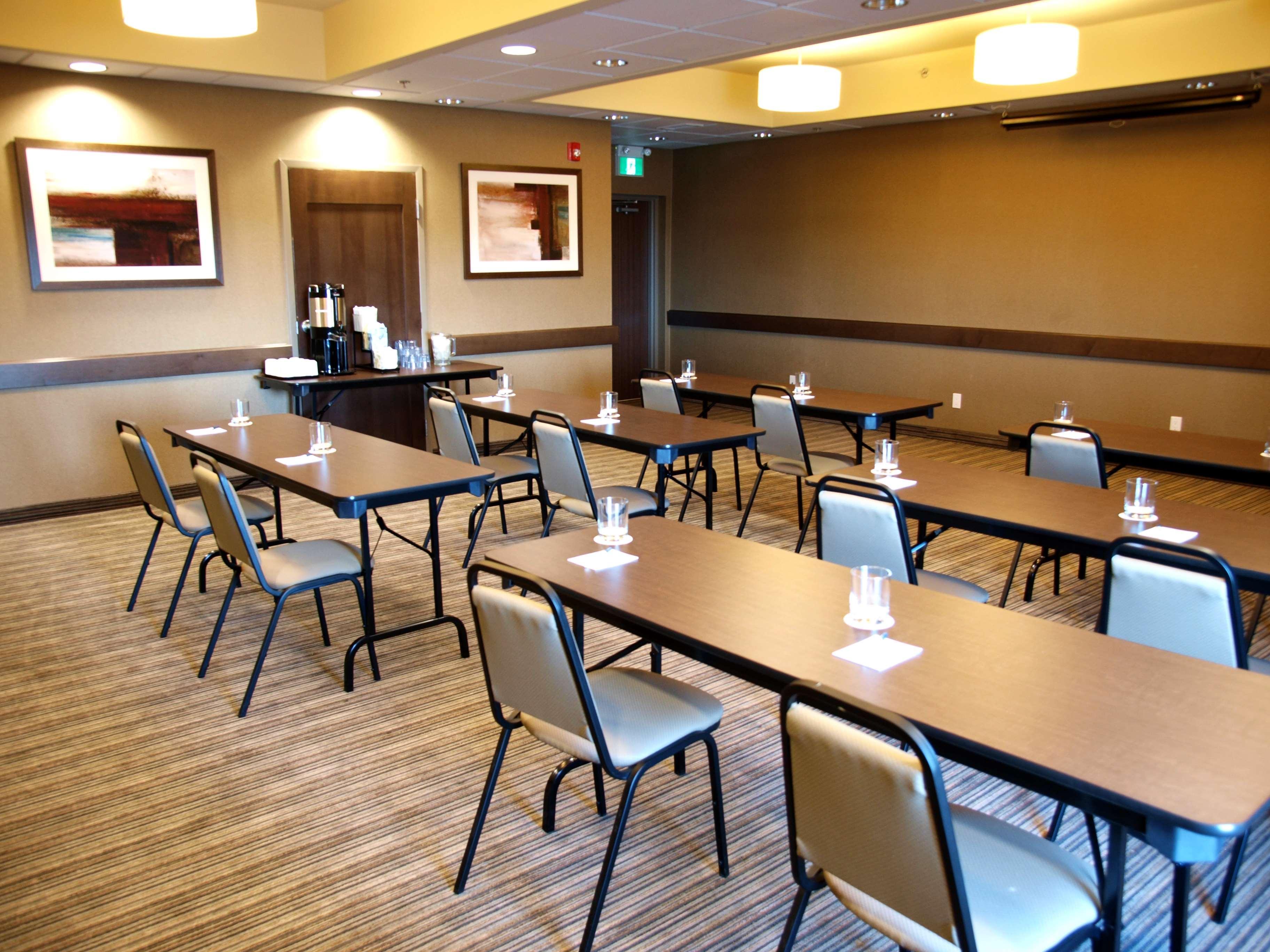 Hotel Western Winnipeg West