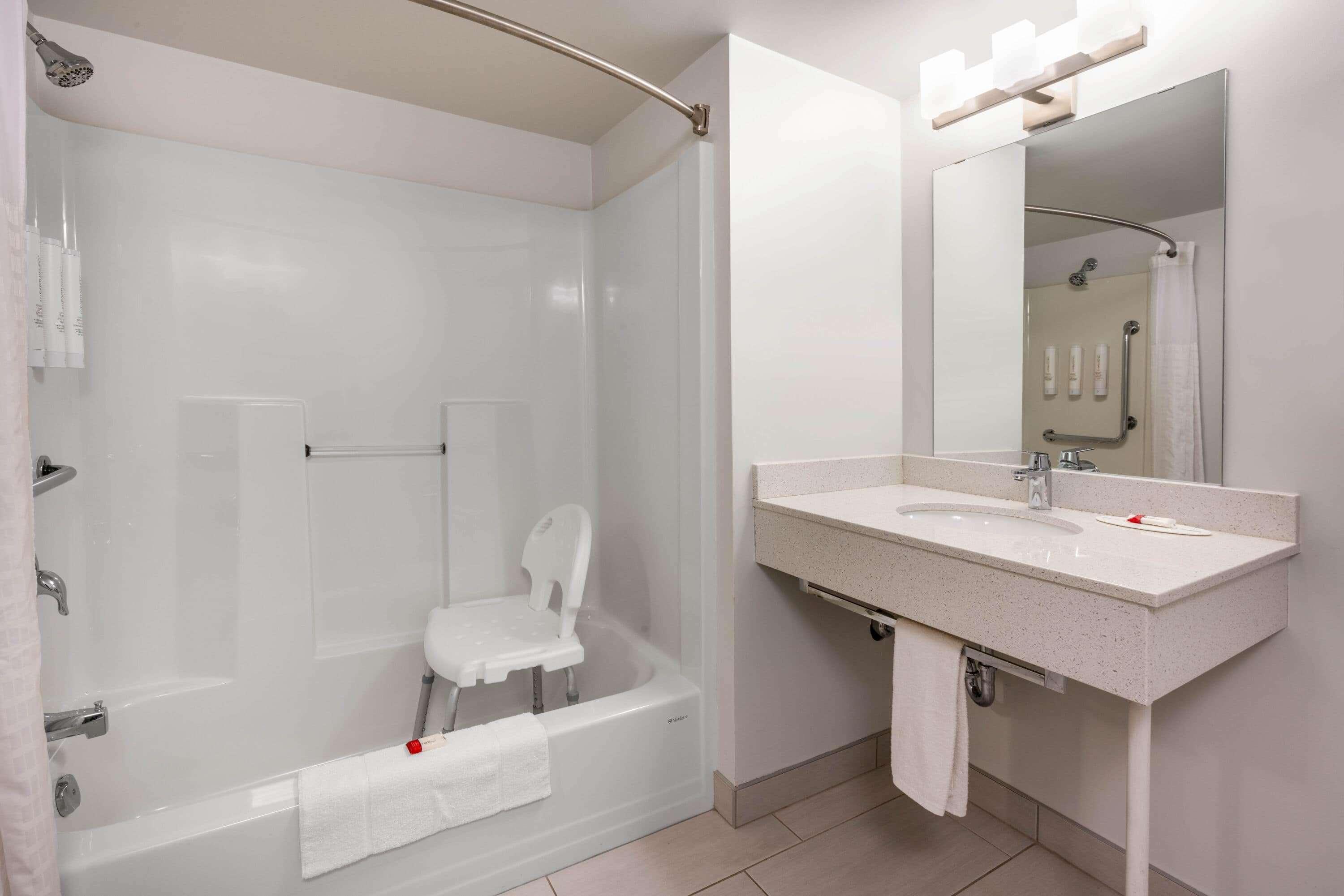 Super 8 By Wyndham West 3*