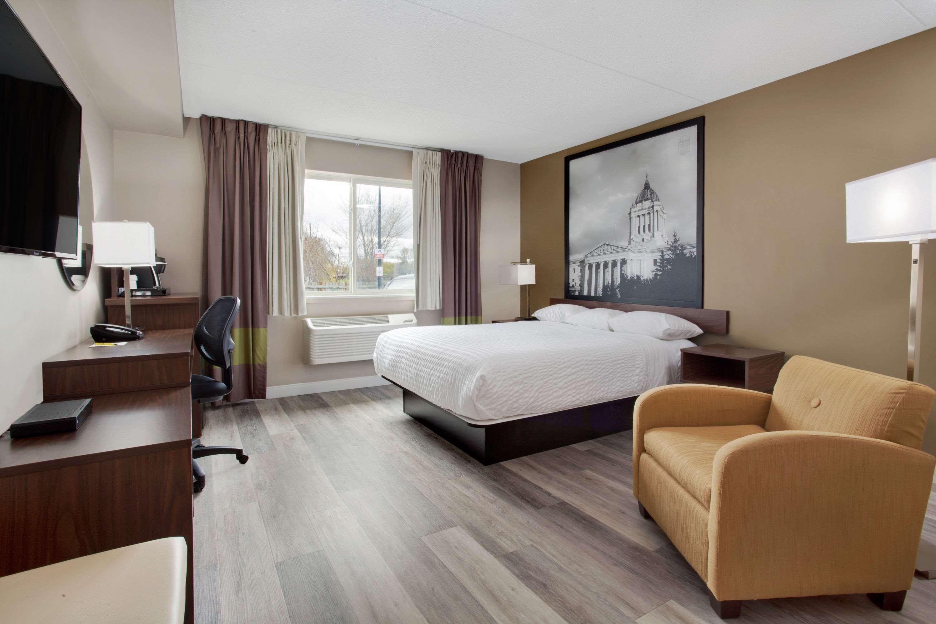 Super 8 By Wyndham West Hotel Winnipeg