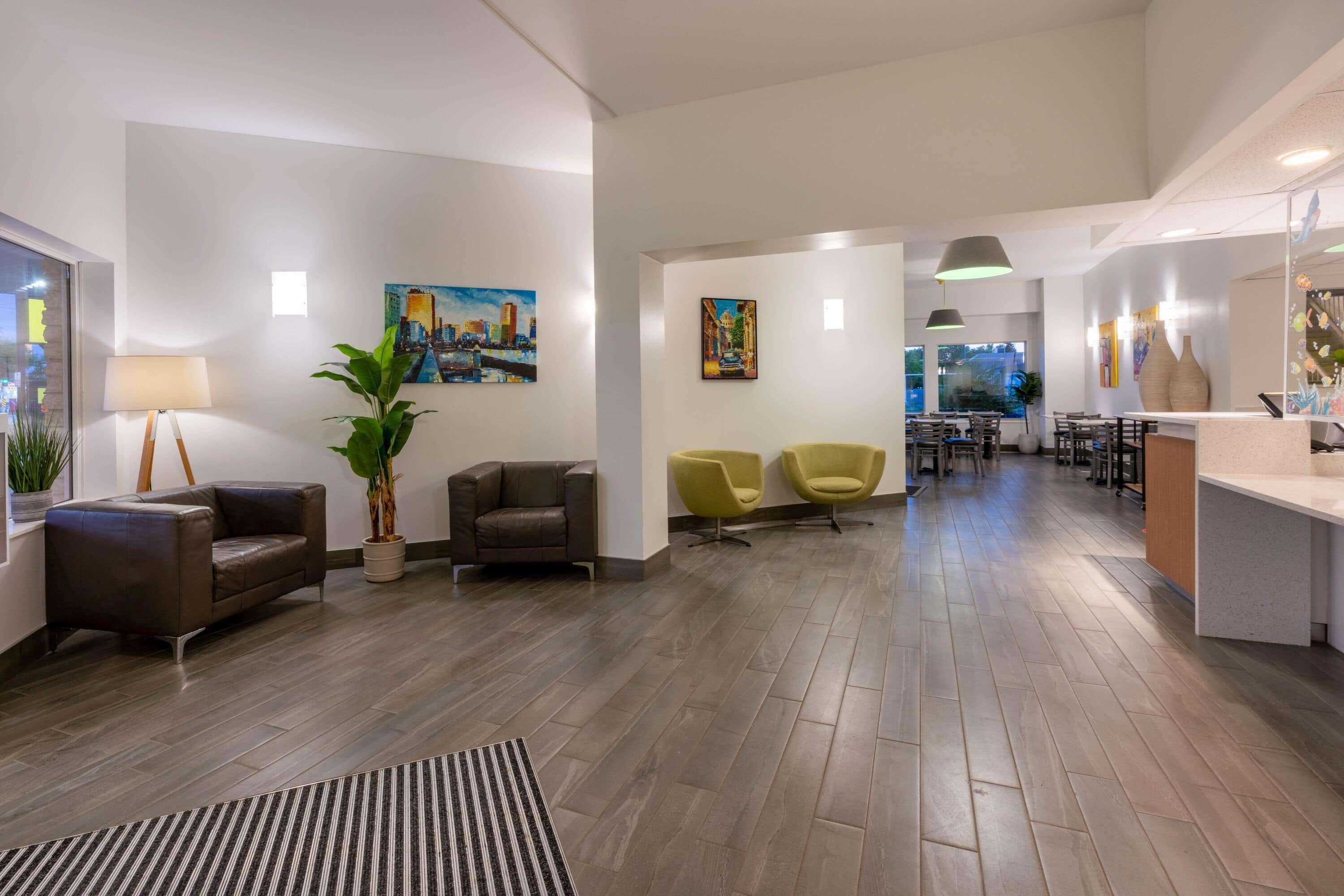 Super 8 By Wyndham West 3*