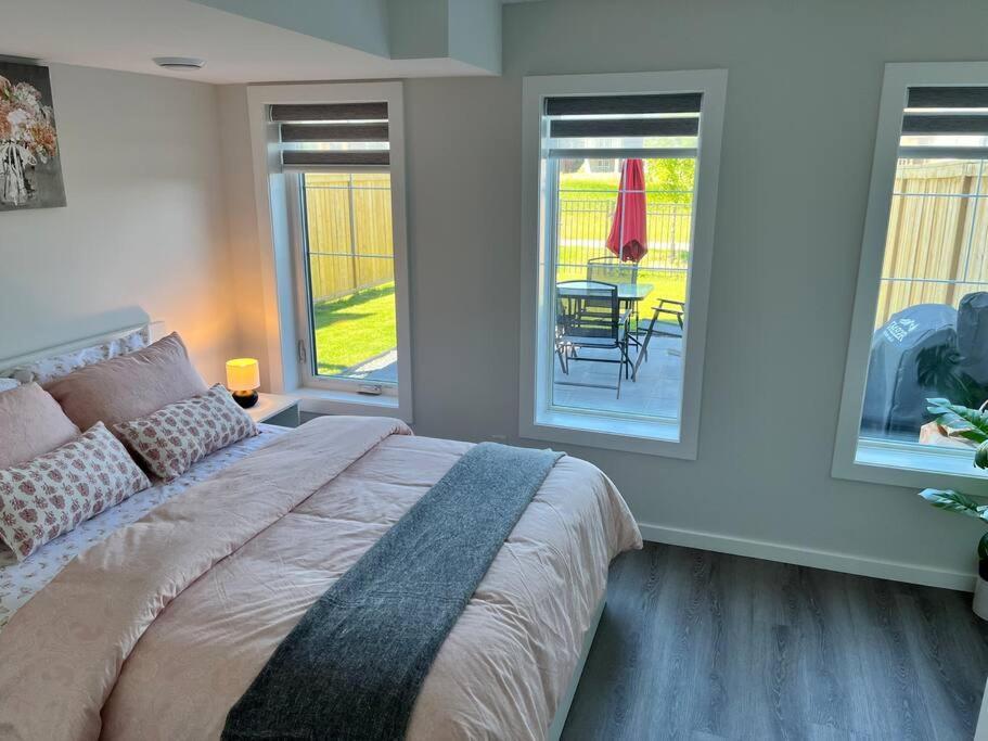 Cozy Private 1 Bedroom Basement - Free Parking And Free Wifi * Winnipeg