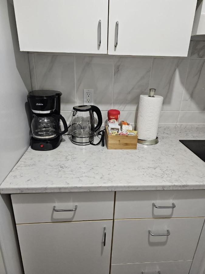 River Park South - 2 Bedroom Basement Homestay Winnipeg