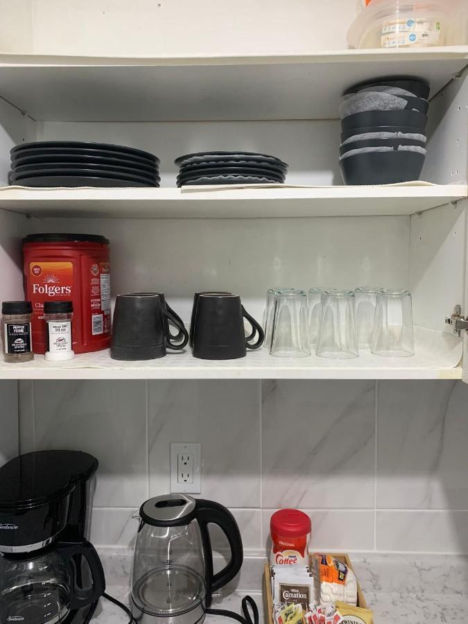 River Park South - 2 Bedroom Basement Homestay Winnipeg