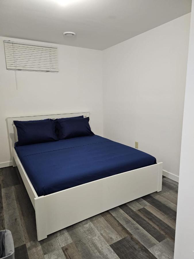 Homestay River Park South - 2 Bedroom Basement