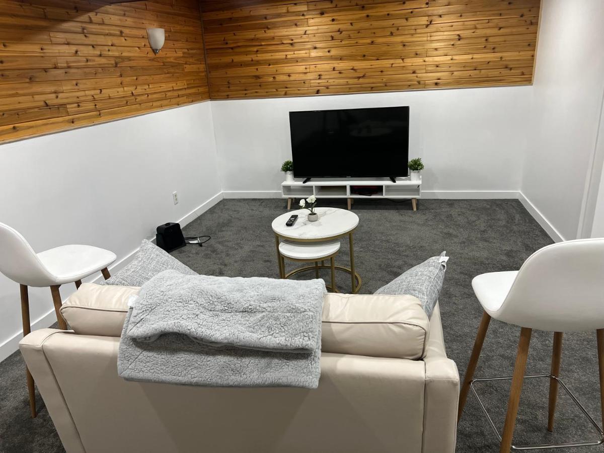 River Park South - 2 Bedroom Basement Winnipeg