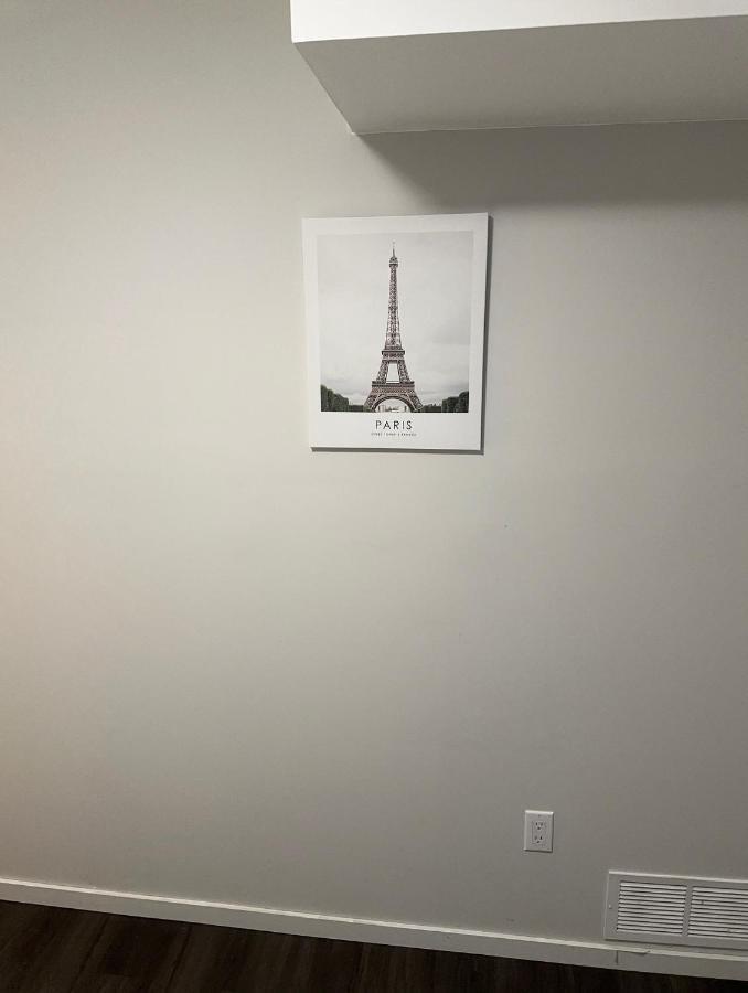 Comfortable 3 Bed Basement Unit * Winnipeg