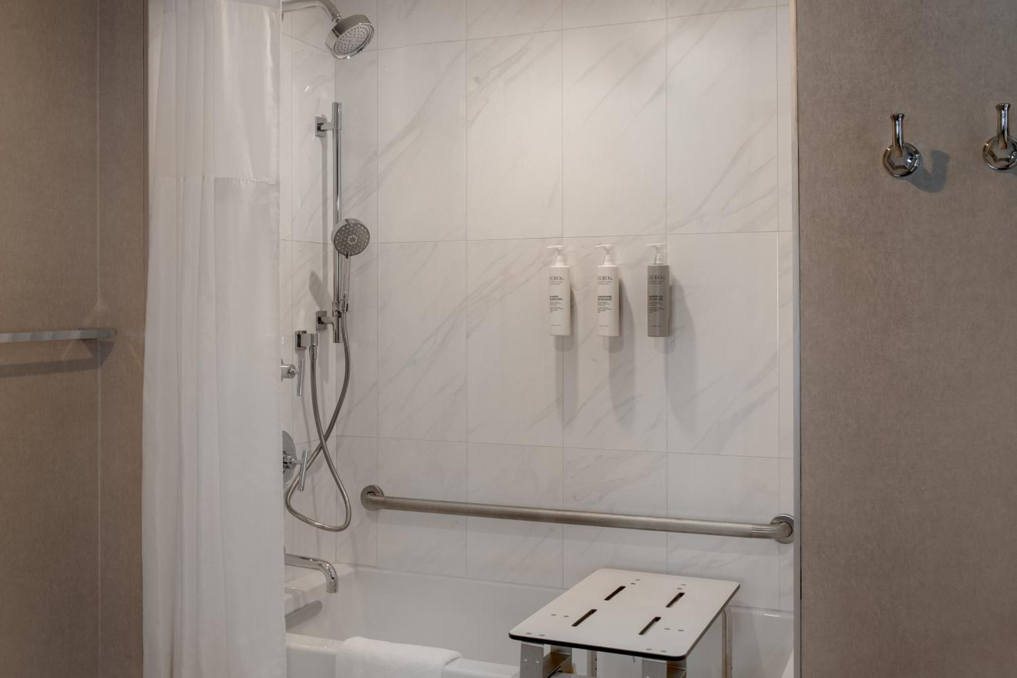 Hampton By Hilton Downtown Hotel 3*