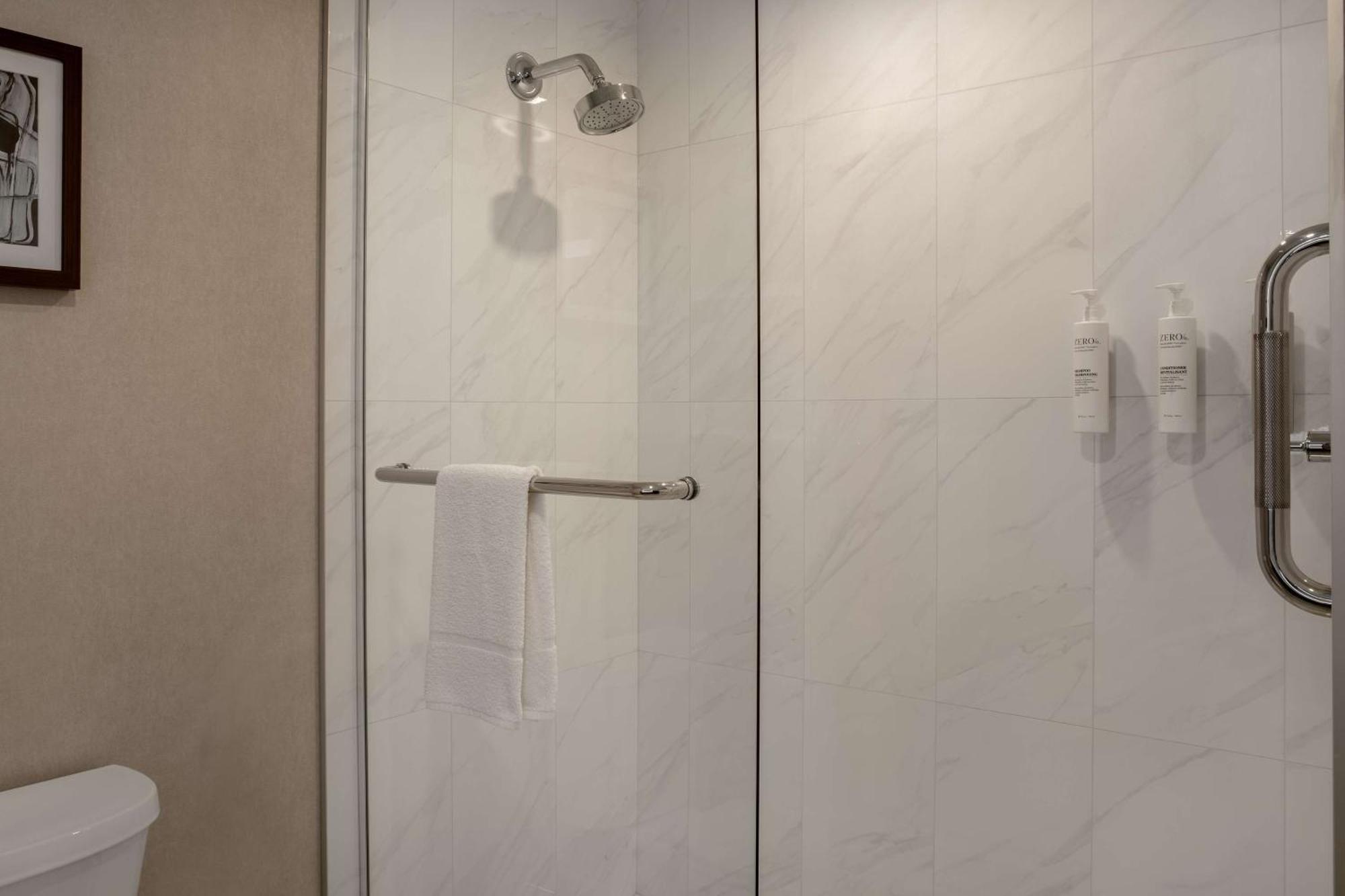 Hotel Hampton By Hilton Downtown Winnipeg