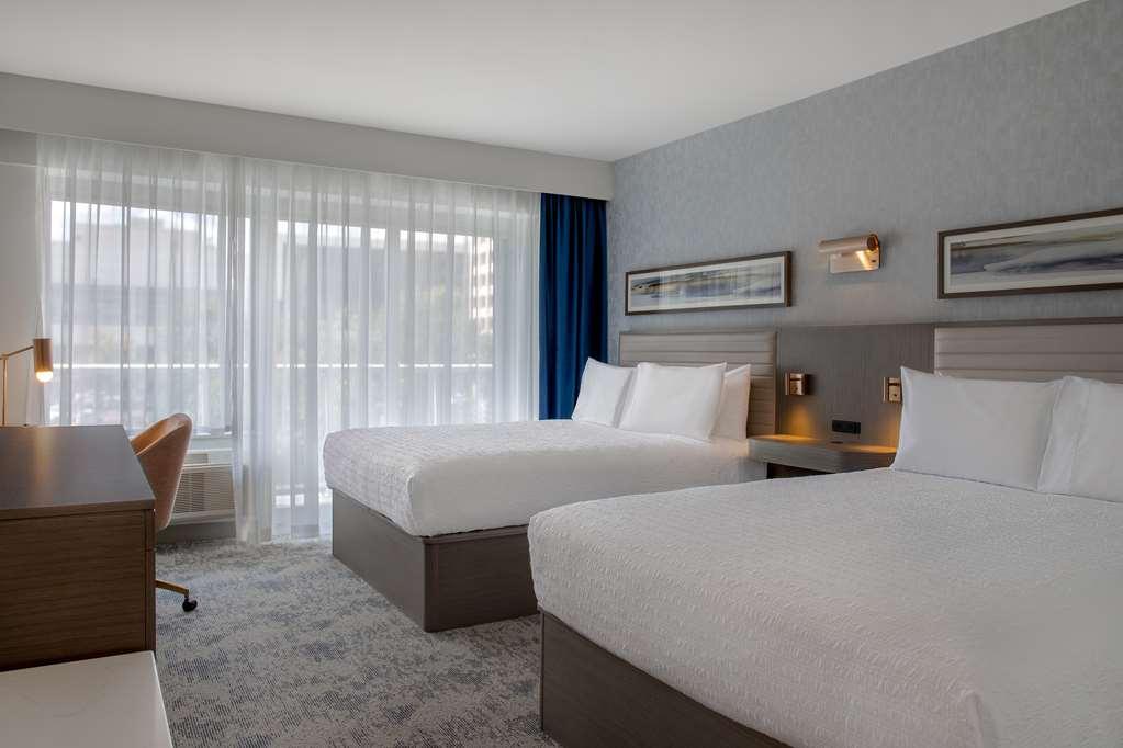 Hotel Hampton By Hilton Downtown
