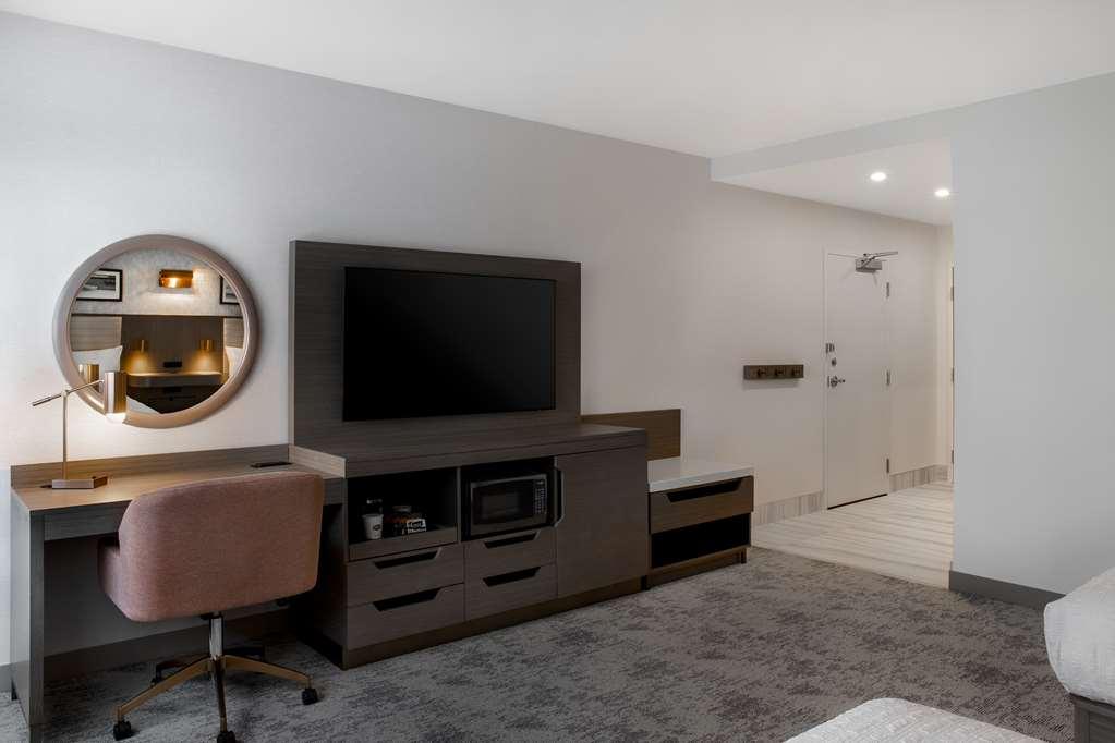 Hotel Hampton By Hilton Downtown Winnipeg
