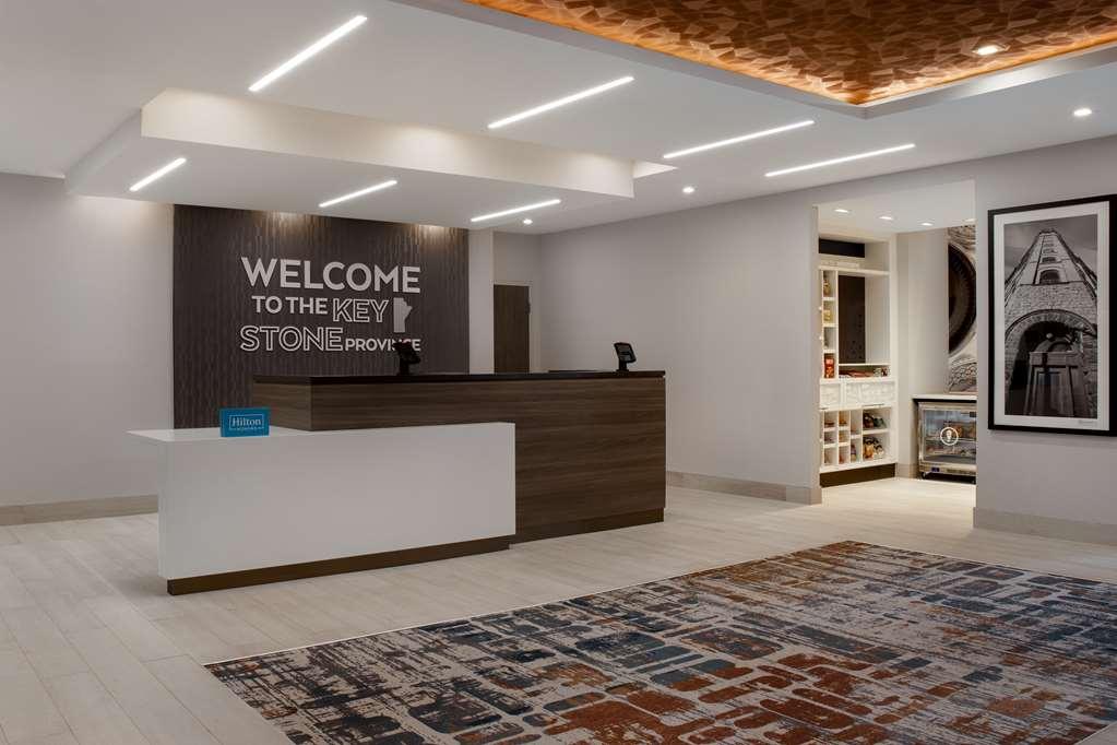 Hotel Hampton By Hilton Downtown Winnipeg