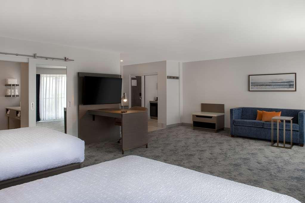 Hampton By Hilton Downtown Hotel Winnipeg