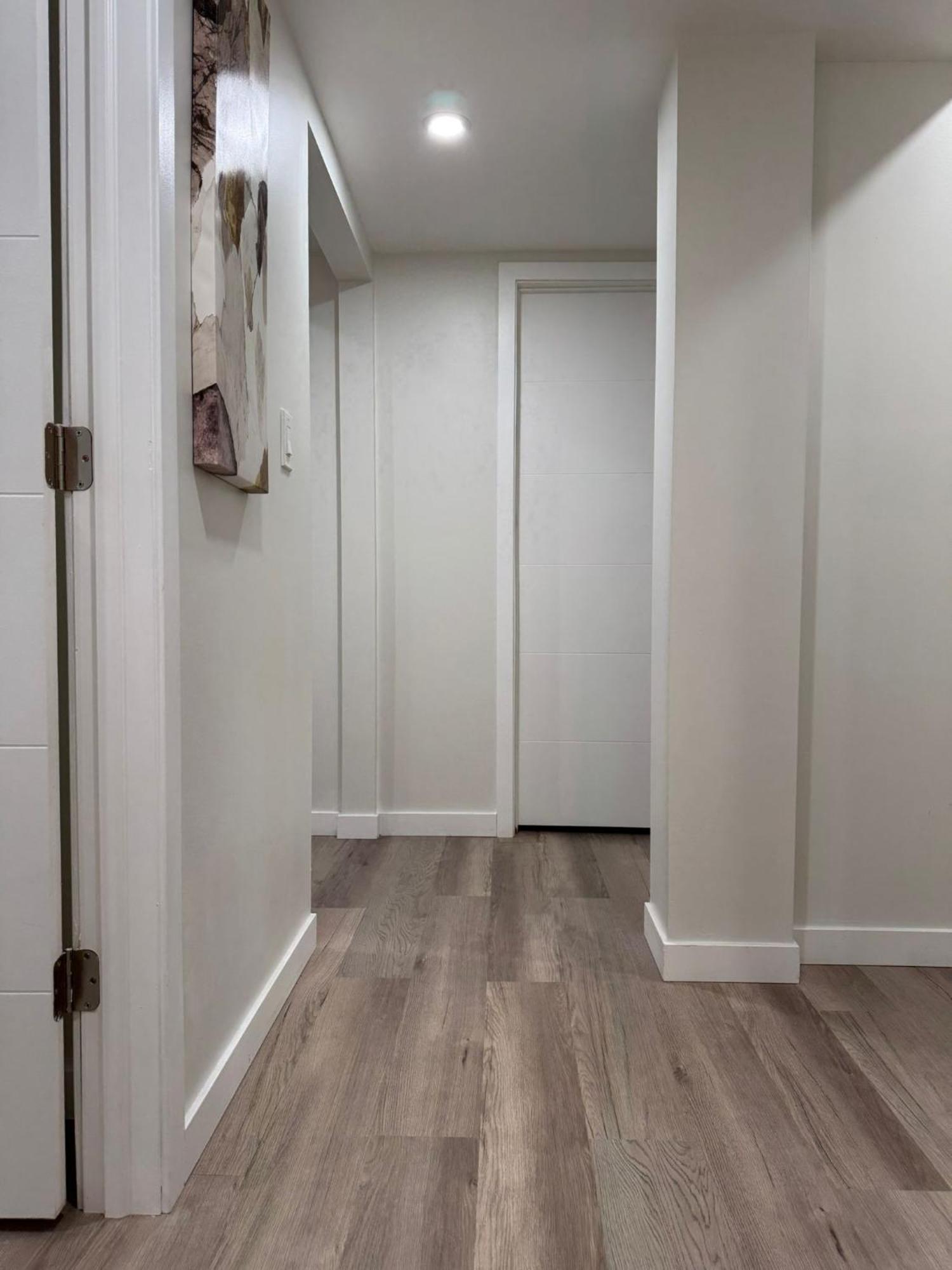 Luxury 2 Bedroom Basement *