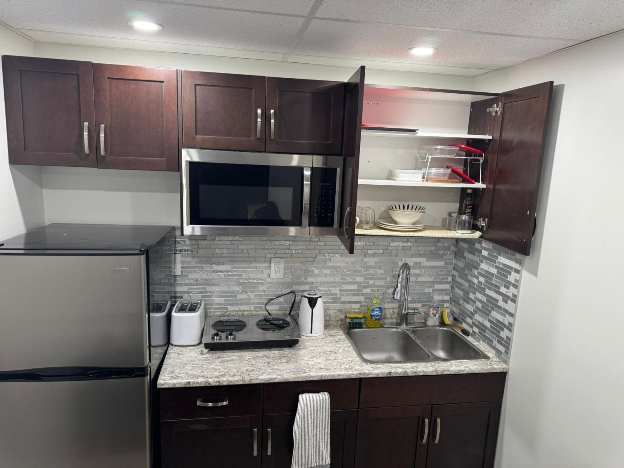 Luxury 2 Bedroom Basement Villa Winnipeg
