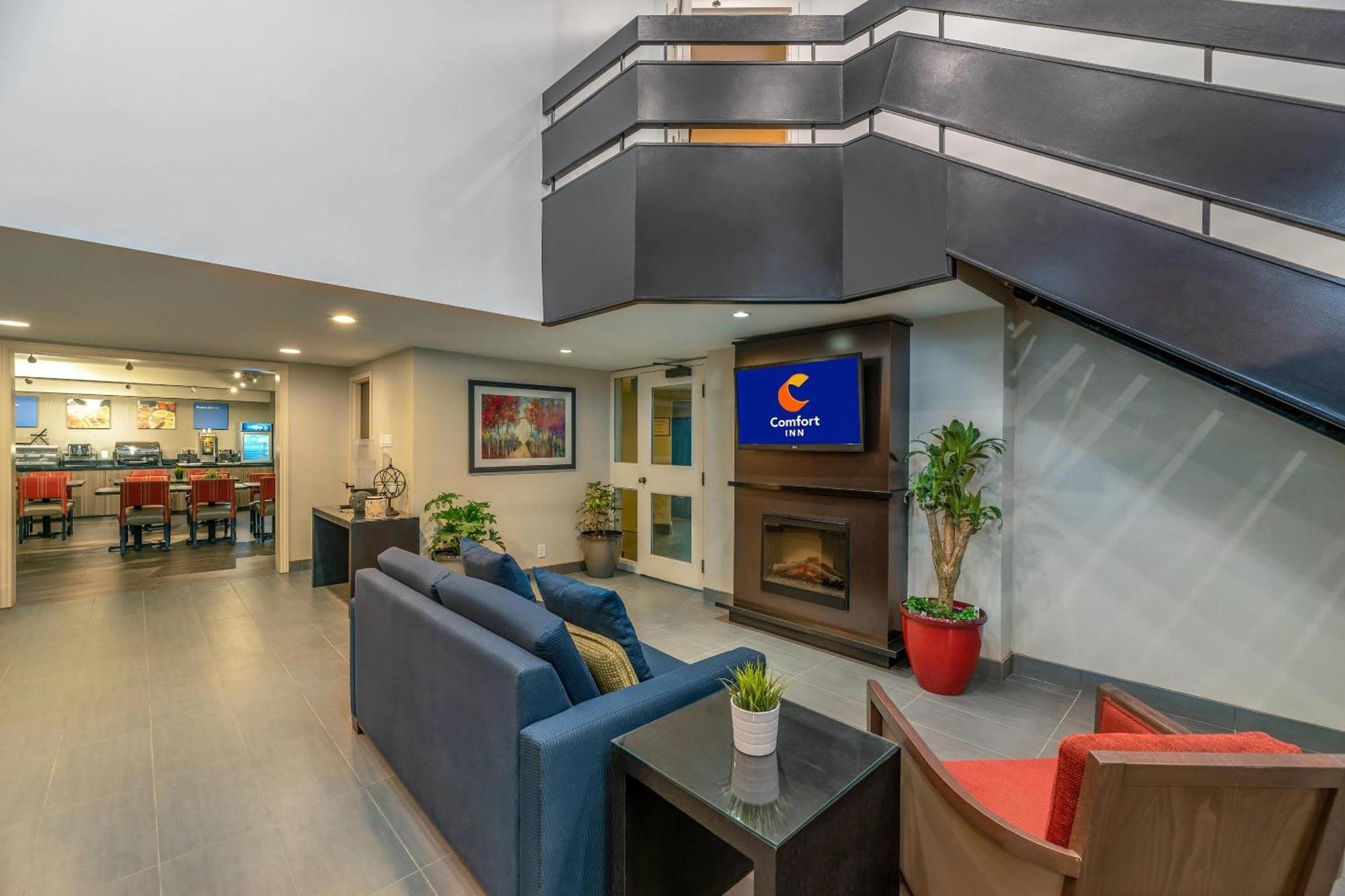 Comfort Airport 3* Winnipeg
