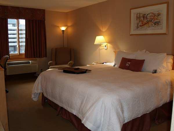 Hotel Humphry And Winnipeg