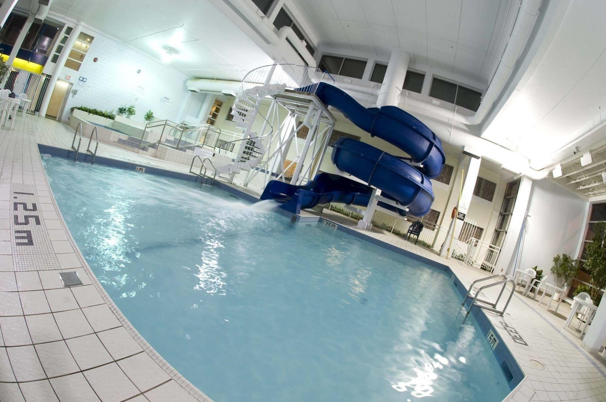 Viscount Gort Hotel, Banquet & Conference Centre 3*