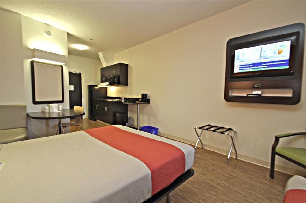 6-headingley, Mb - Winnipeg West Hotel 2*