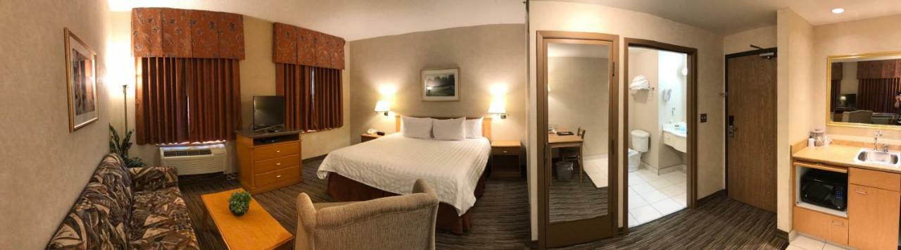 Hotel Humphry And 3*
