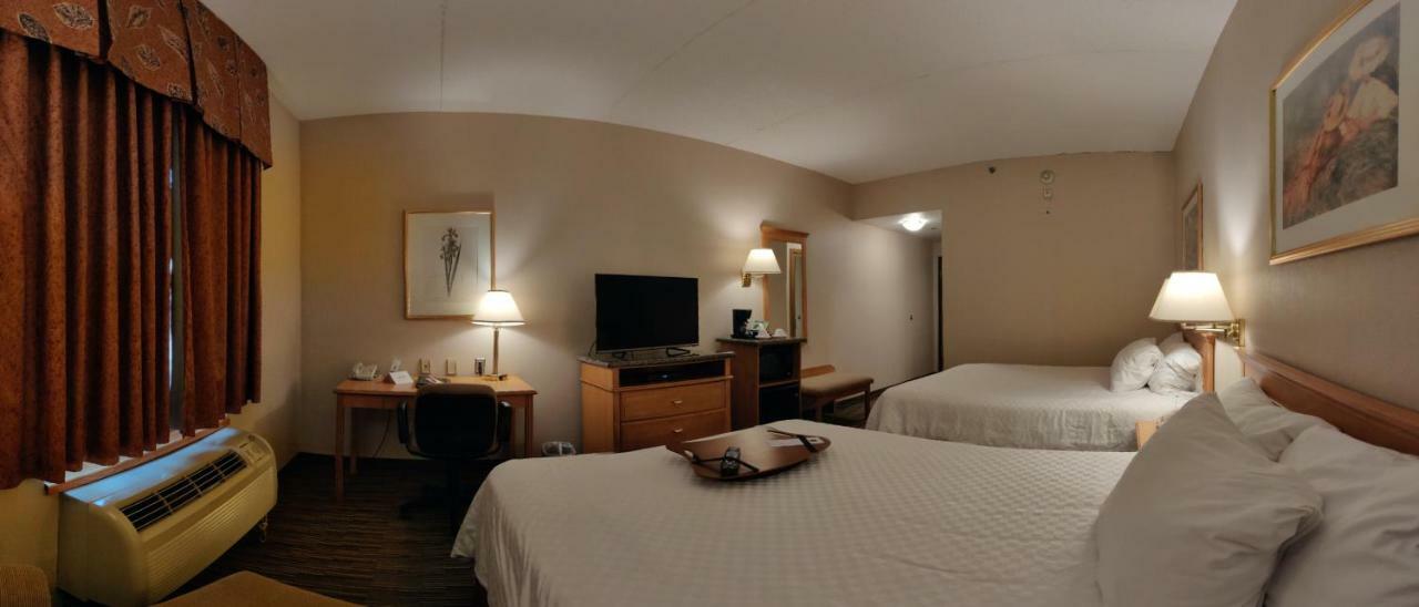 Humphry And 3* Winnipeg