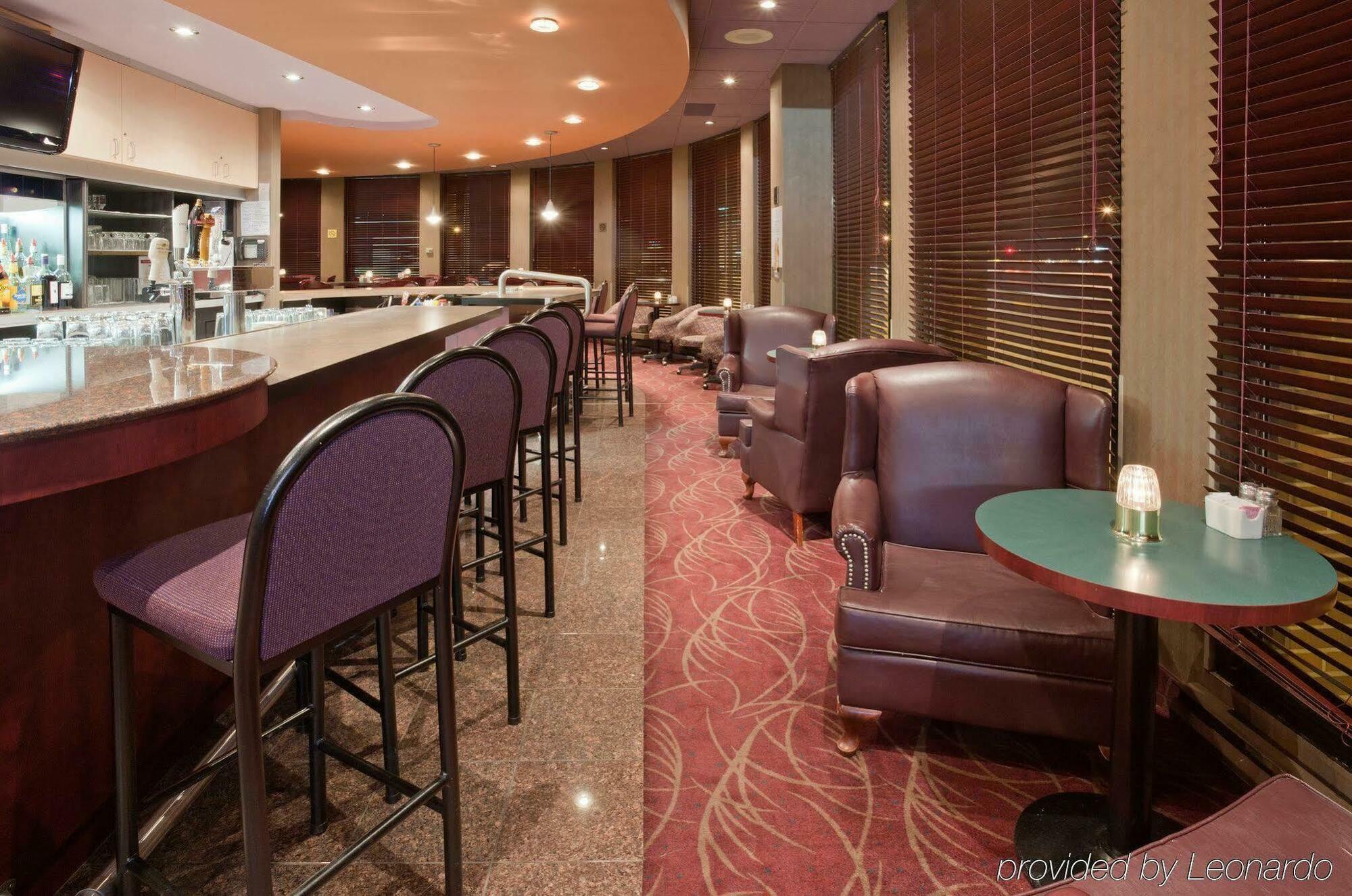 - Airport West By Ihg