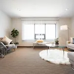Luxury Living With An Amazing View 2302