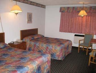 Hotel Travelodge By Wyndham Airport 2*