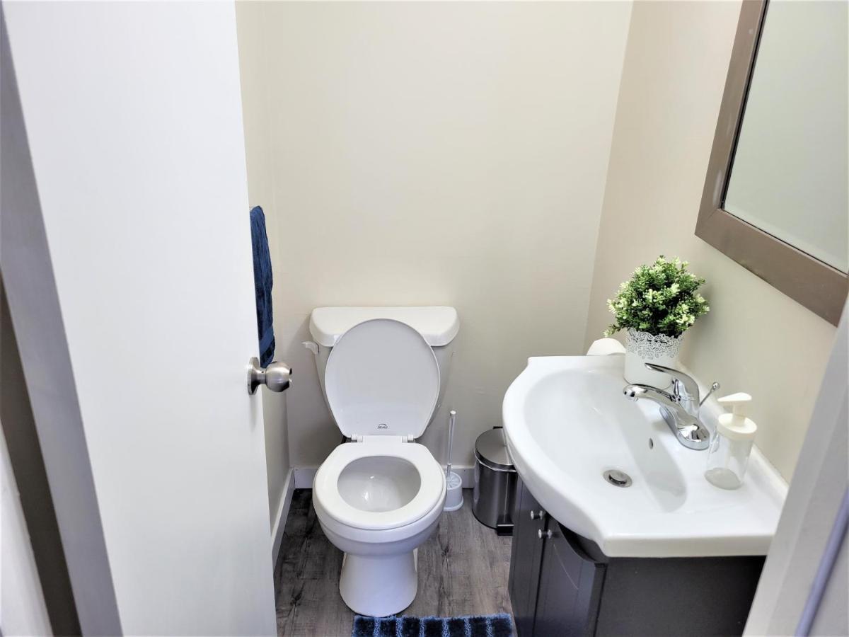 Cozy 4 Bedroom Townhouse - Peaceful Feel Of Apartment