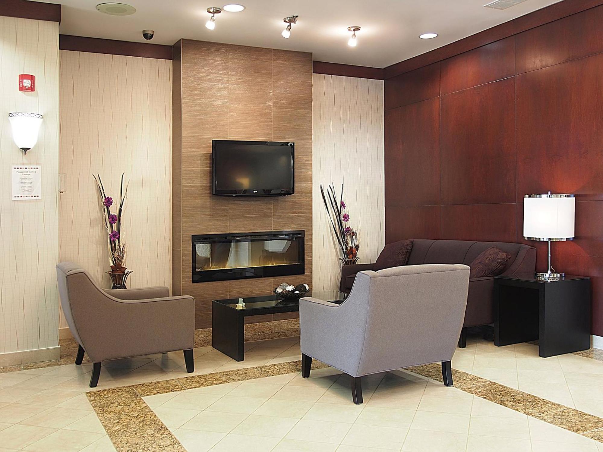 Holiday & Downtown By Ihg Hotel Winnipeg