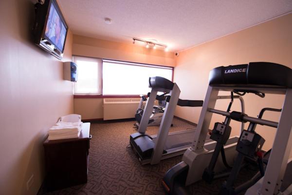 Motel Assiniboine Gordon On The Park 2*