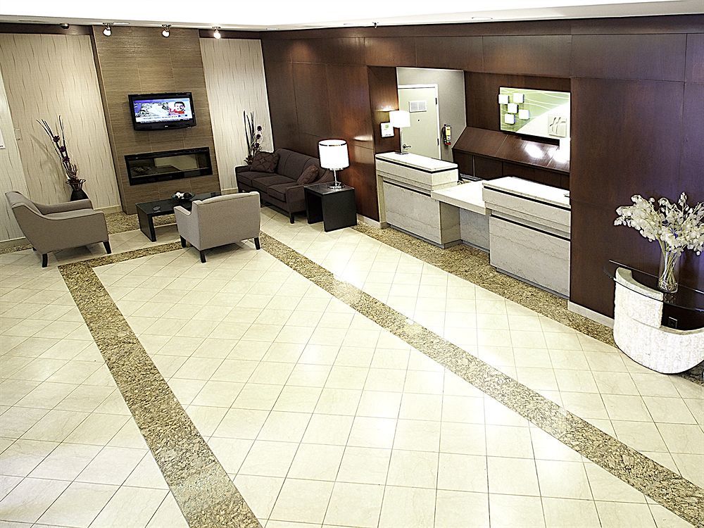 Holiday & Downtown By Ihg Hotel