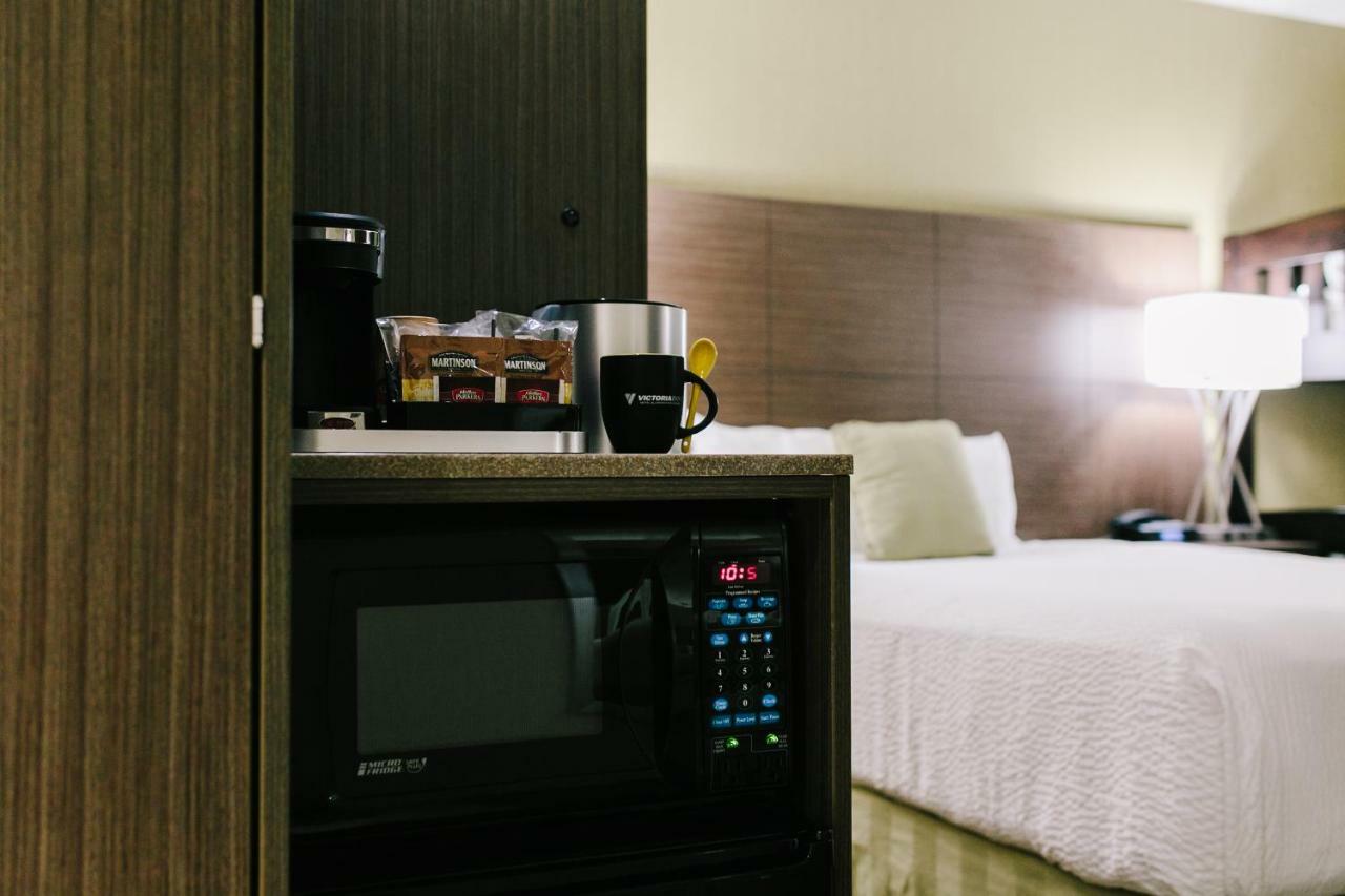 Victoria And Convention Center Hotel Winnipeg